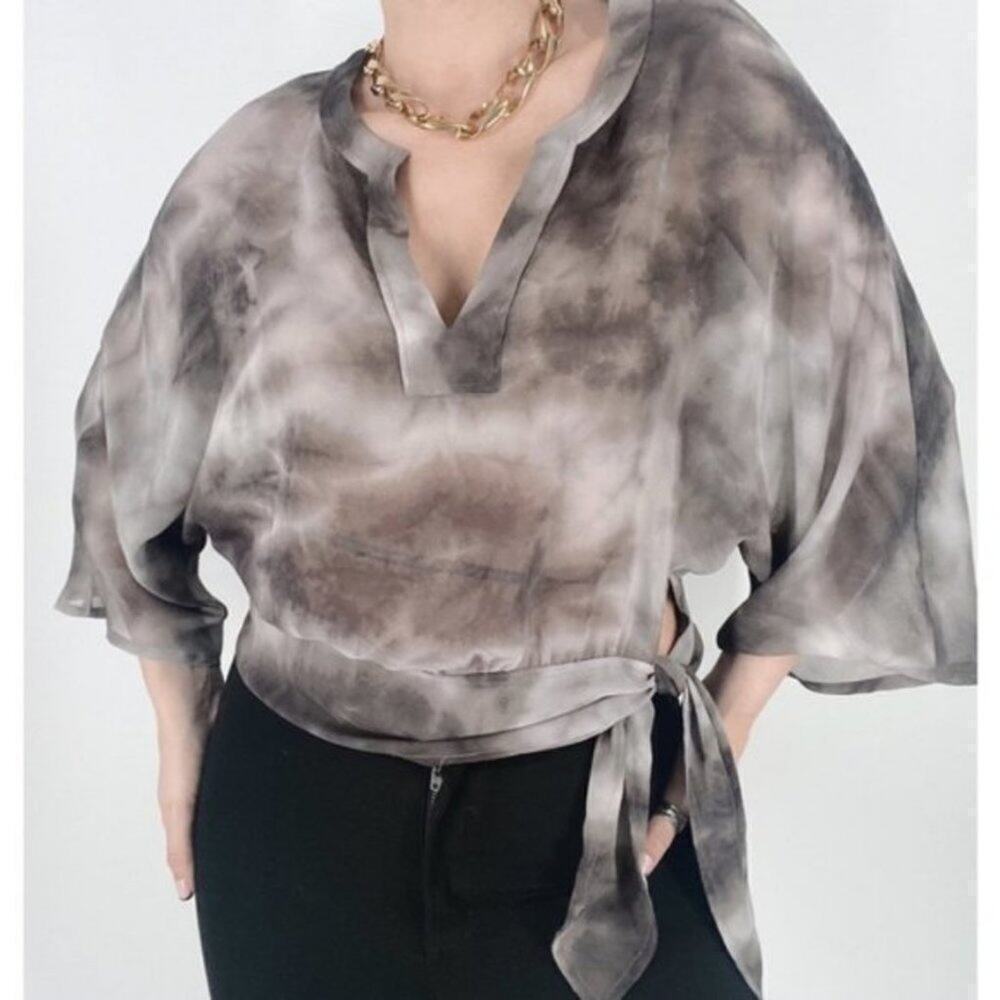 New York & Company Purple Tie Dye V-neck Top Size XS